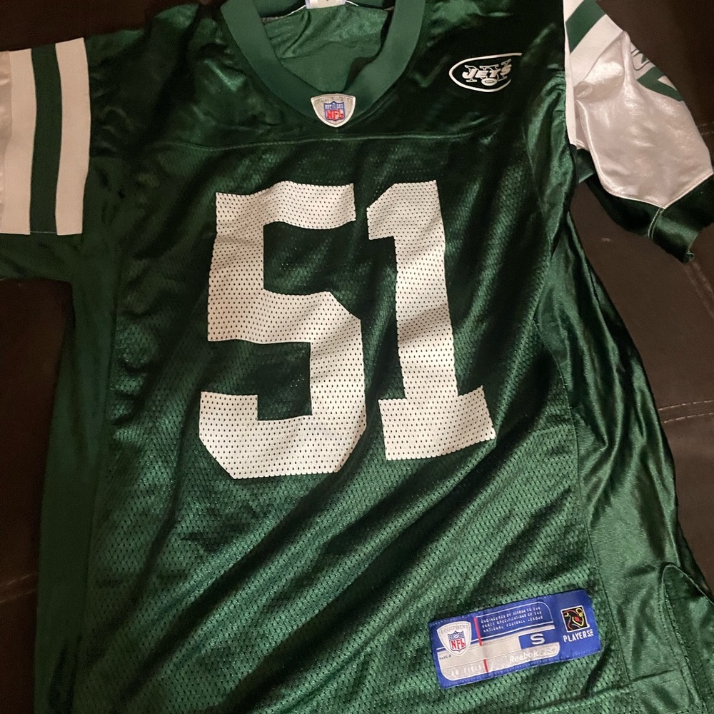 Jets men’s size small VILMA jersey